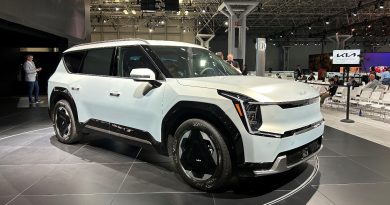 KIA EV9 GT-Line SUV Listrik cocok Untuk Keluarga