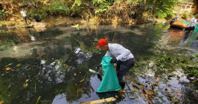 aksi-pembersihan-sungai-cipinang-dipimpin-menteri-lh-janji-tidak-mundur-dalam-perjuangan-melawan-pencemaran