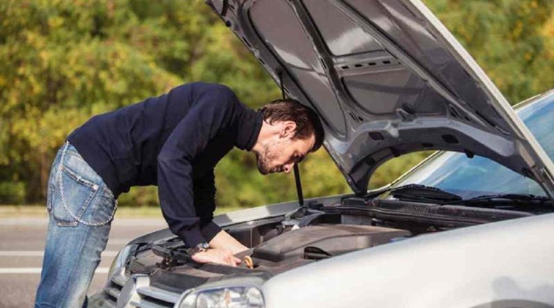 Haruskah Buka Kap Mobil untuk Mendinginkan Mesin?