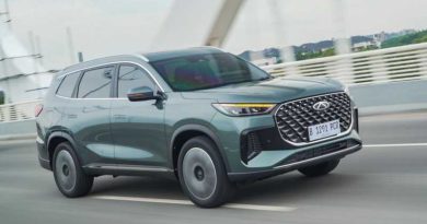 Chery Tebar Pesona di IIMS Surabaya 2025 Lewat Tiggo 8 CSH