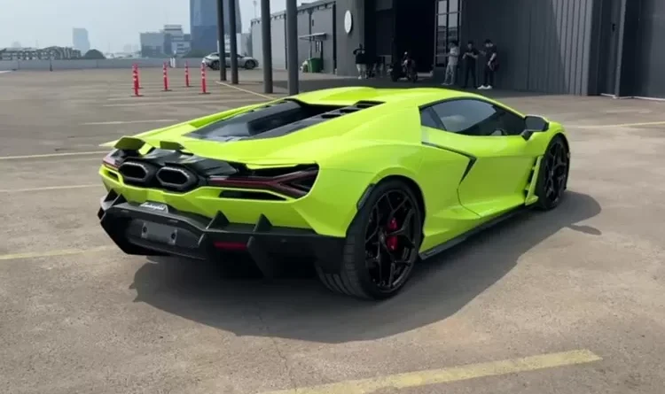 Lamborghini Revuelto Hybrid, Ngebut Sampai 350 Km/Jam