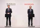 Mengapa Industri Otomotif Jepang Terbagi Dua Faksi demi Perang EV Mengapa Industri Otomotif Jepang Terbagi Dua Faksi demi Perang EV