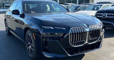 5 Kelebihan BMW 7 Series 2025, Sedan Sultan yang Beneran Kelas Atas