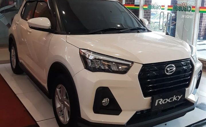 Daihatsu Rocky 2025: SUV Mungil, Tapi Isi dan Gayanya Gede Banget!