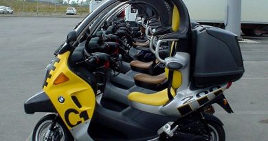5 Motor Listrik Anti Hujan Paling Gemas 2025: Tampil Stylish, Tetap Adem!