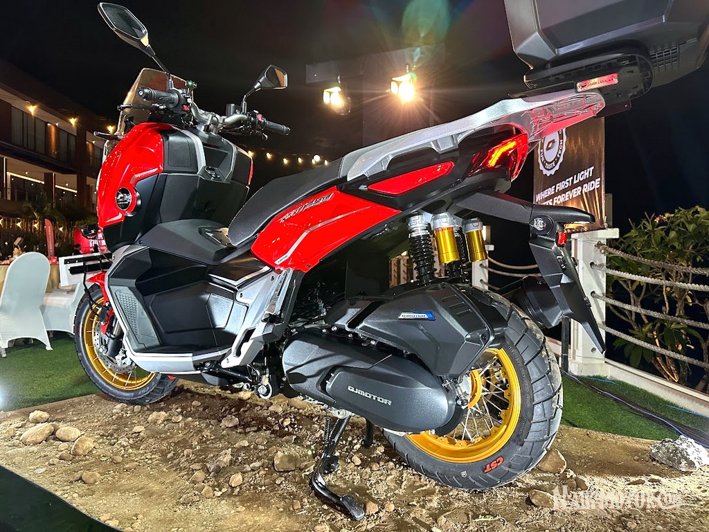 QJMotor Fort 250 ADV: Skutik Petualang Stylish yang Bikin XMax & Forza Merasa Terancam