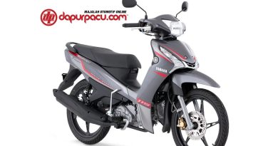 Yamaha menghidupkan kembali nama legendarisnya lewat Yamaha Crypton Finn. Kini tampil modern dengan mesin 114 cc, fitur USB charger, dan desain lebih kekinian.